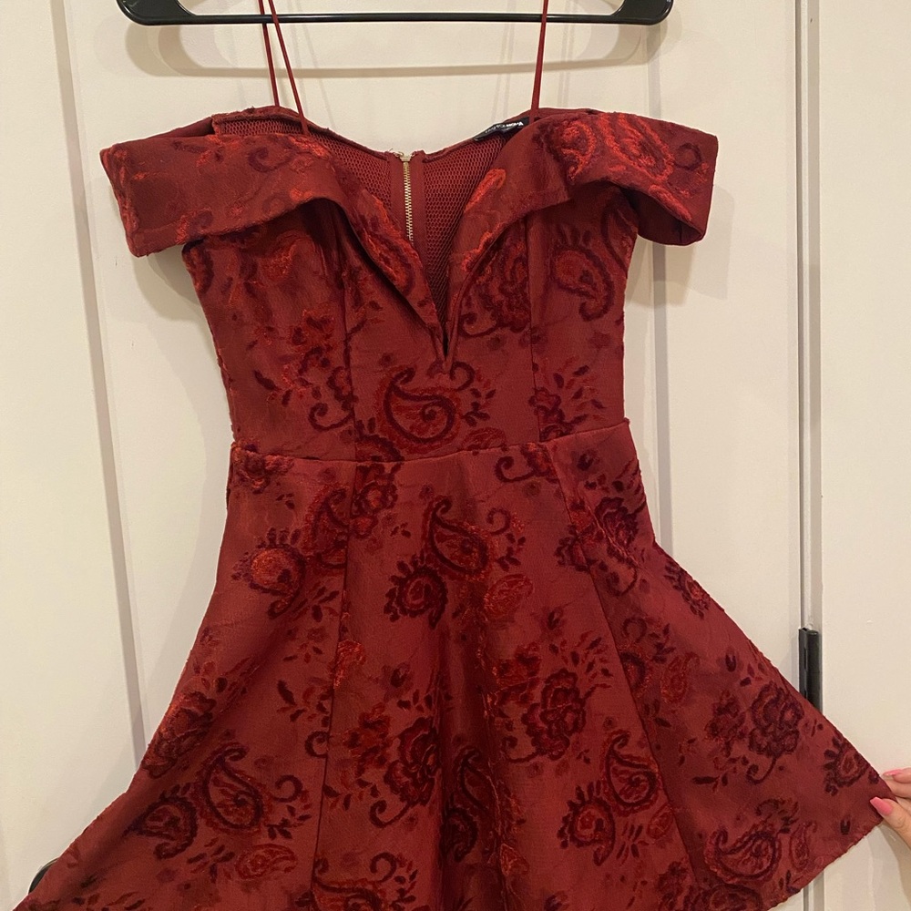 Elegant Red Off-Shoulder Dress Size Small Women’s FashionNova